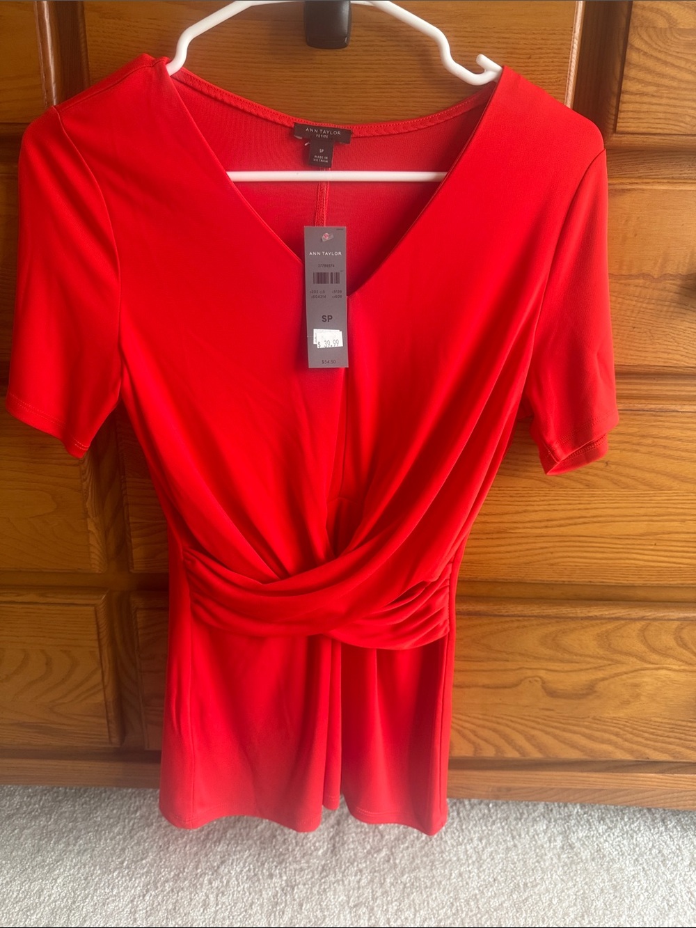 Ann Taylor Bright Red V-Neck Twist-Front Short Sleeve Top